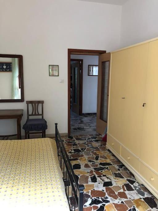 Casa Indipendente Zona Centrale La Maddalena  Extérieur photo